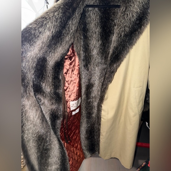 Country pacer tan real fur coat - Picture 8 of 9